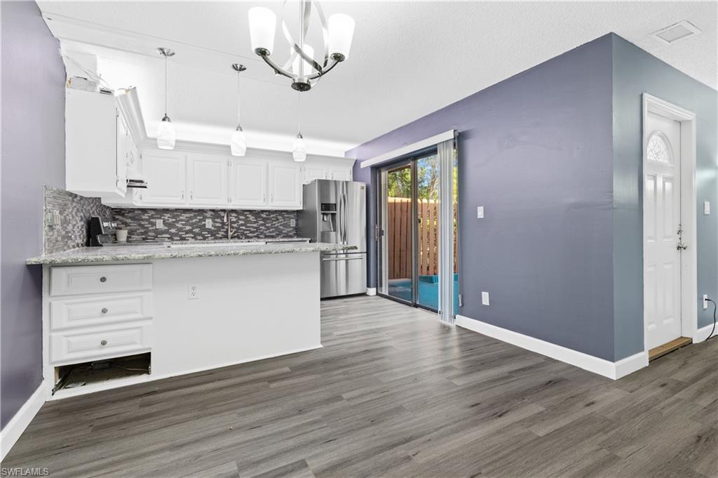 PARKWOODS TOWNHOUSE COMMUNITY - Residential