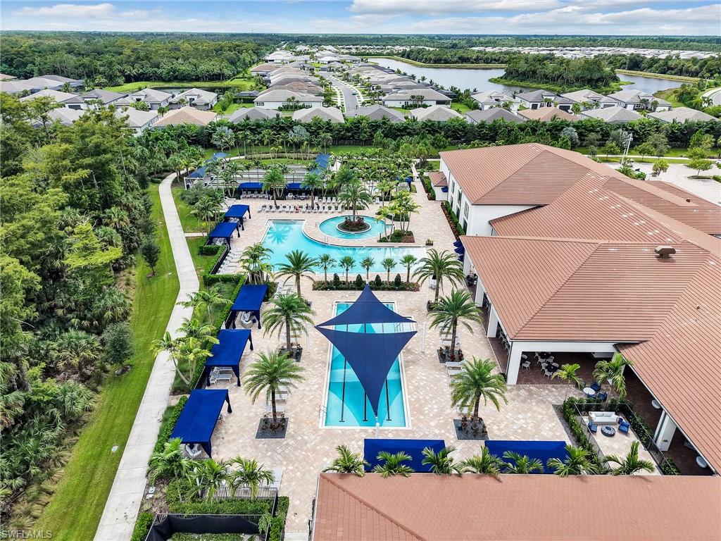 VALENCIA TRAILS - Residential