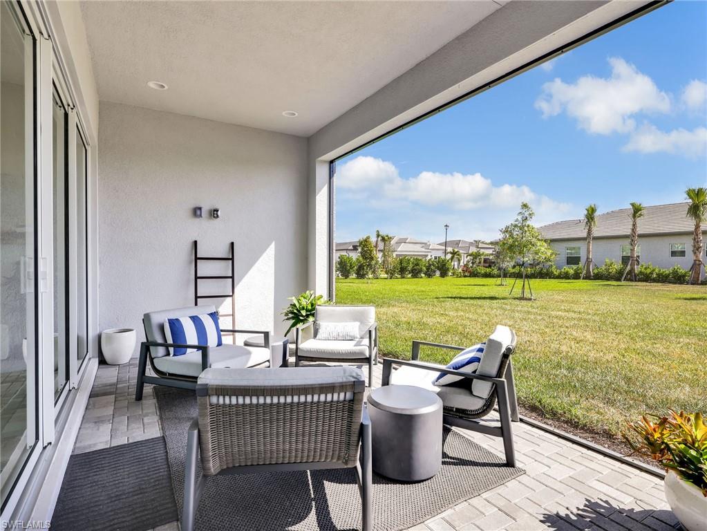 VALENCIA TRAILS - Residential