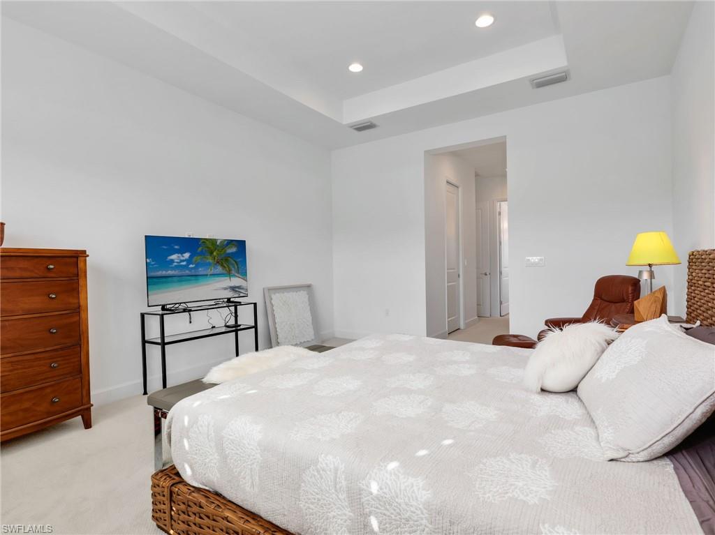 VALENCIA TRAILS - Residential