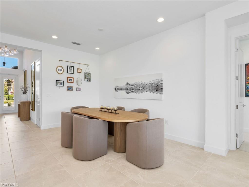 VALENCIA TRAILS - Residential