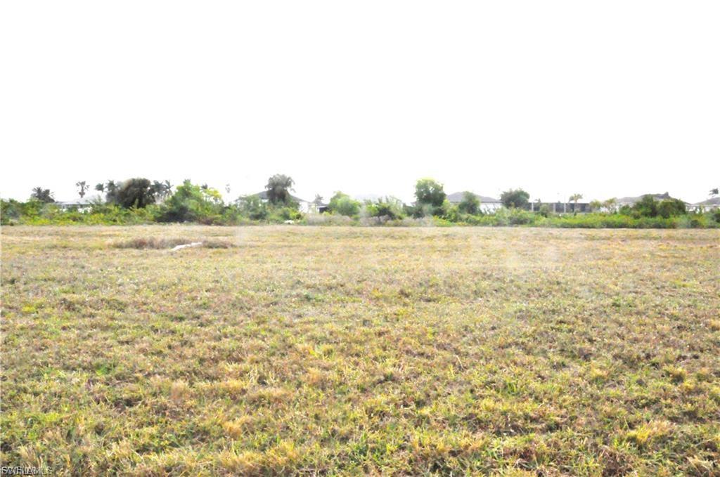 CAPE CORAL - Land