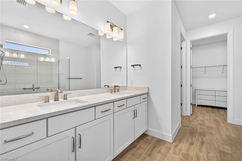 VERDANA VILLAGE - Residential