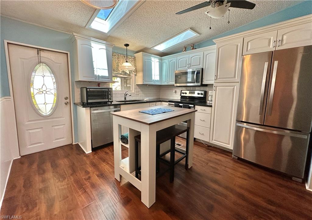 LAKE ARROWHEAD MOB VILLAGE - Residential