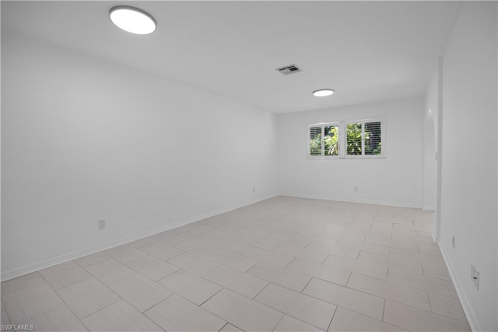 BOCA CIEGA VILLAGE - Residential