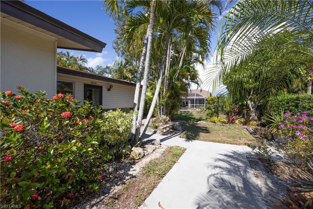 BOCA CIEGA VILLAGE - Residential