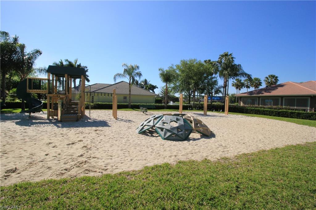 INDIGO LAKES - Residential