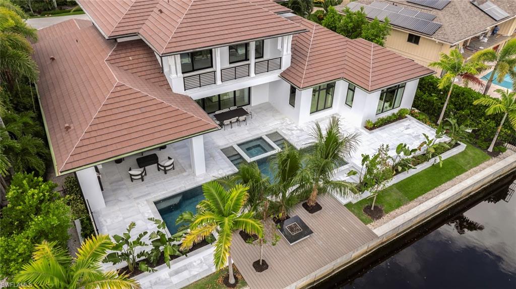 2231 Forrest LN