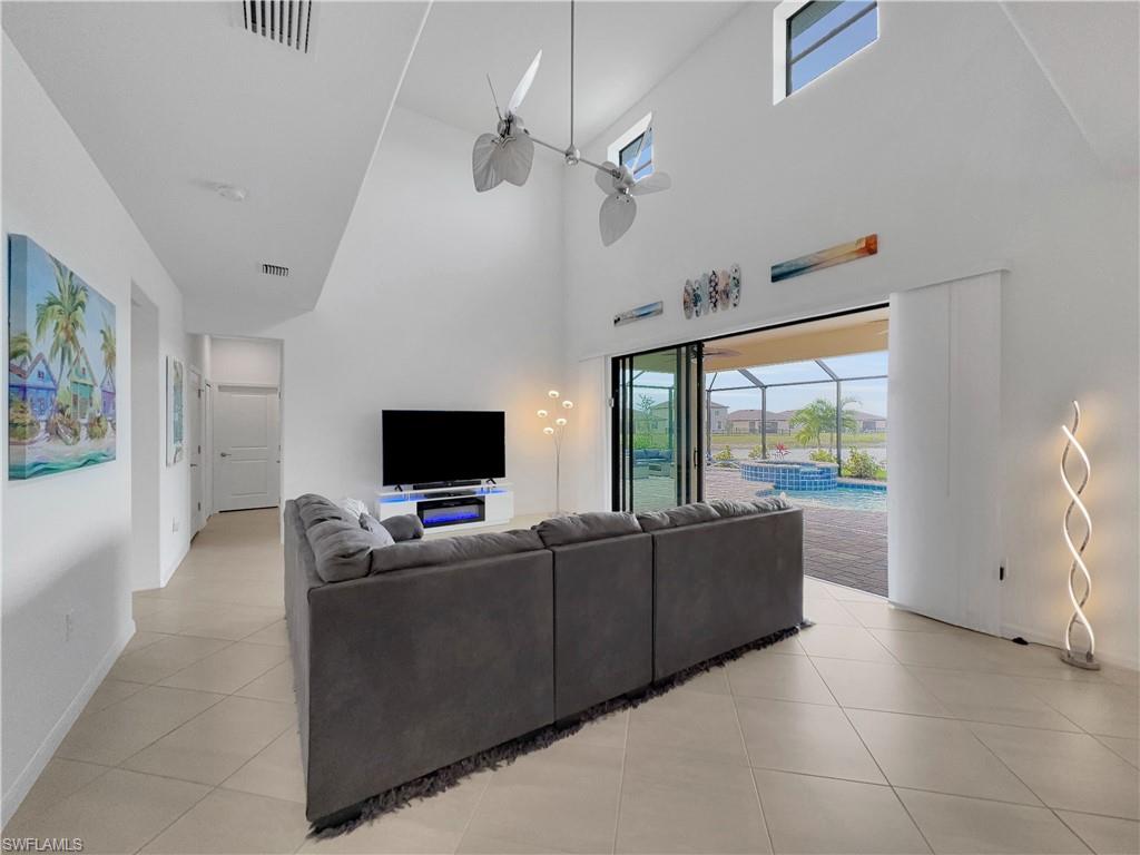 PORTICO - Residential