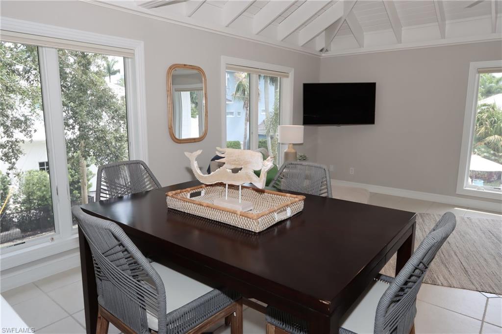 OLDE NAPLES - Residential Lease