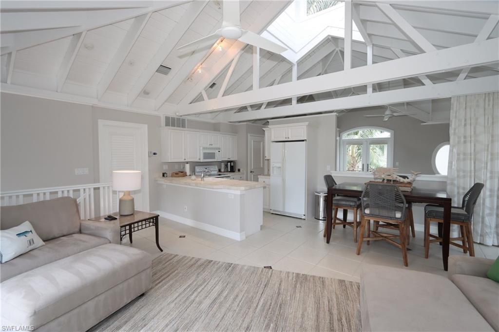 OLDE NAPLES - Residential Lease