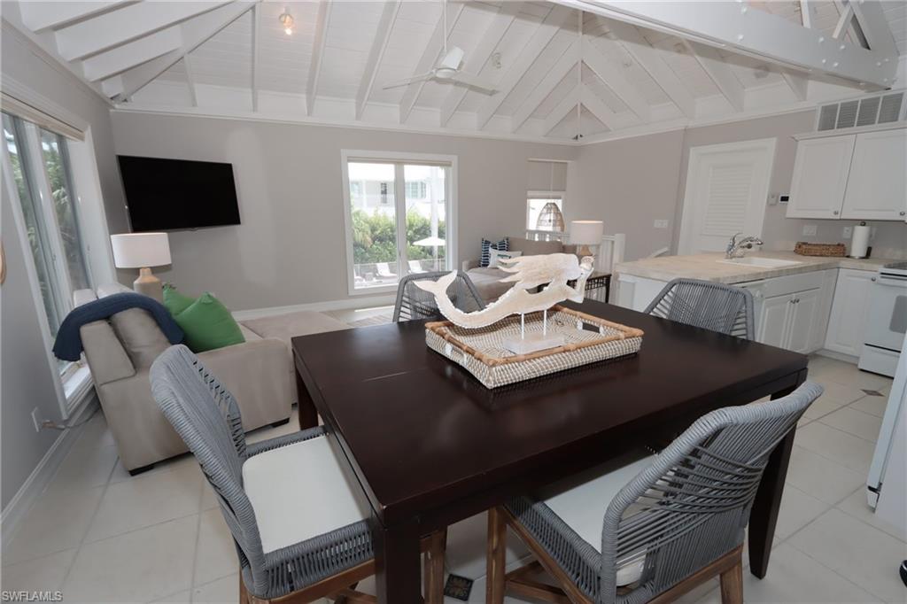 OLDE NAPLES - Residential Lease