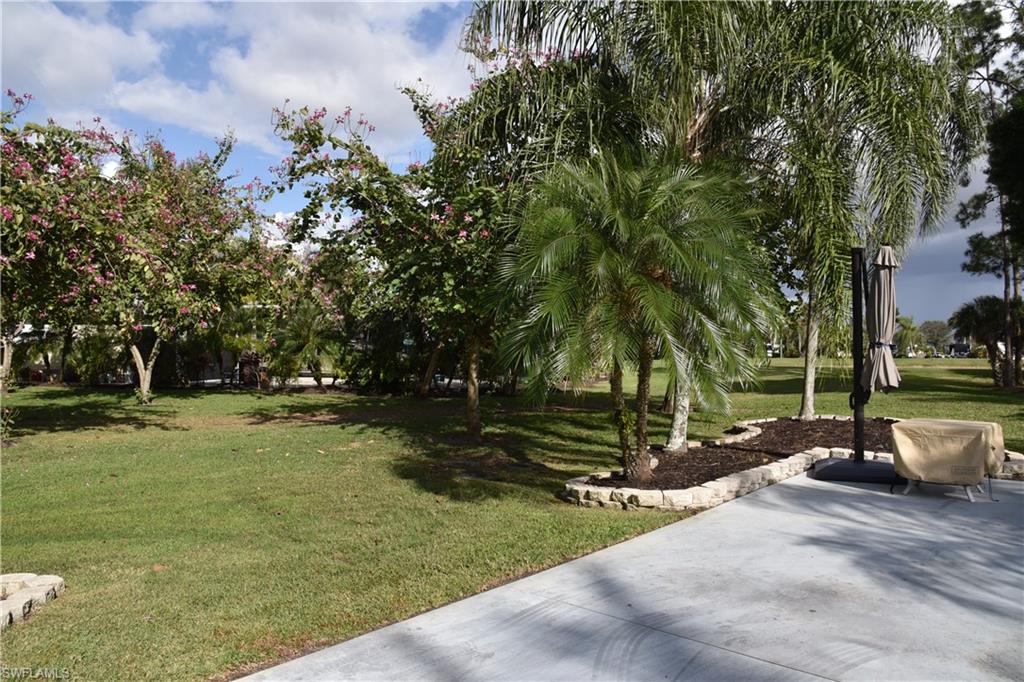 RIVERBEND MOTORCOACH RESORT - Land