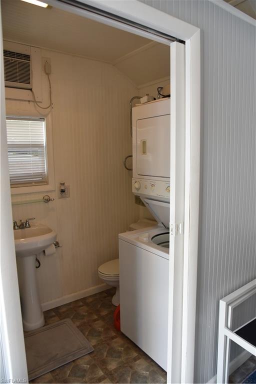 RIVERBEND MOTORCOACH RESORT - Land