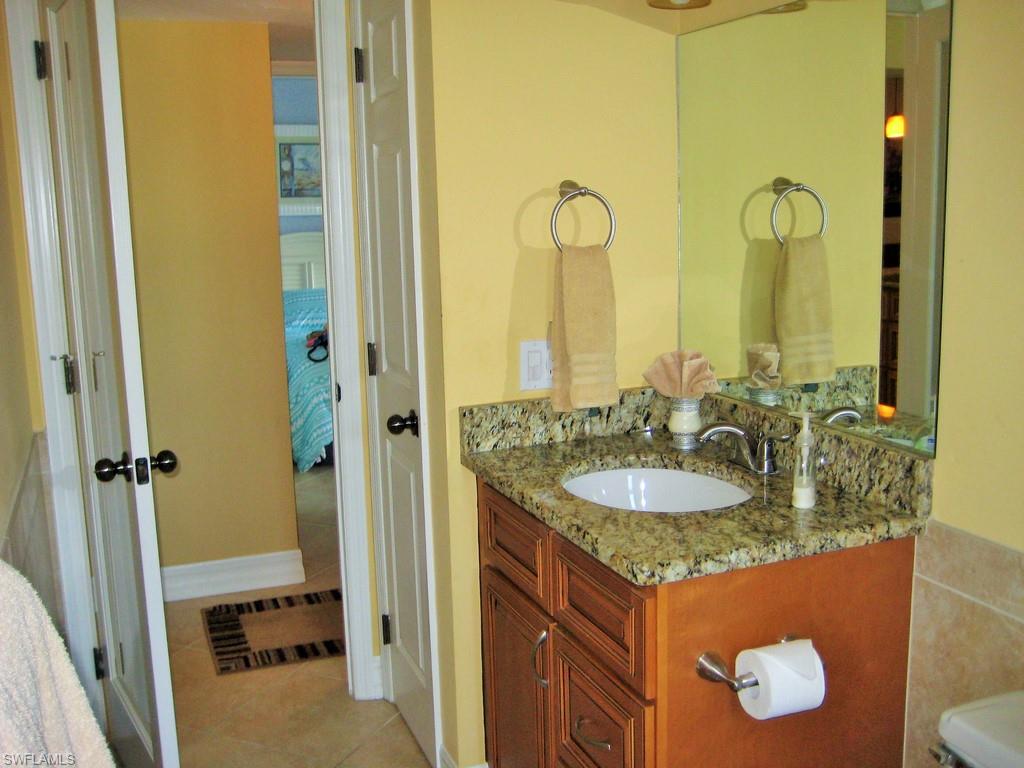 ISLAND WINDS CONDO - Residential