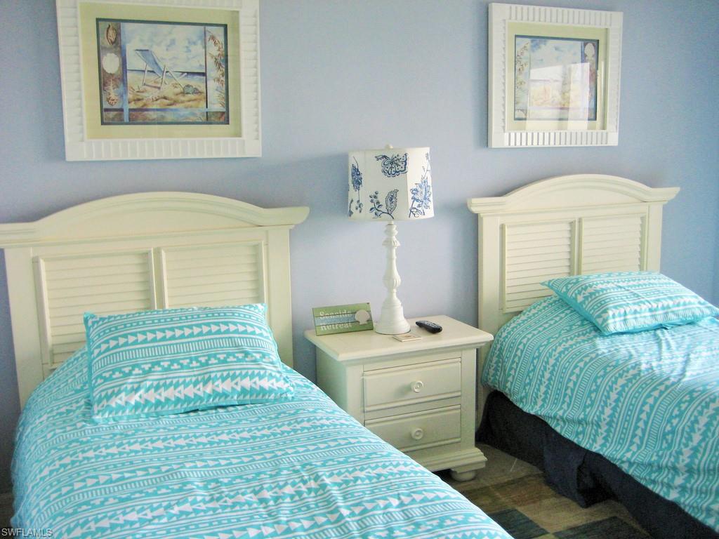 ISLAND WINDS CONDO - Residential