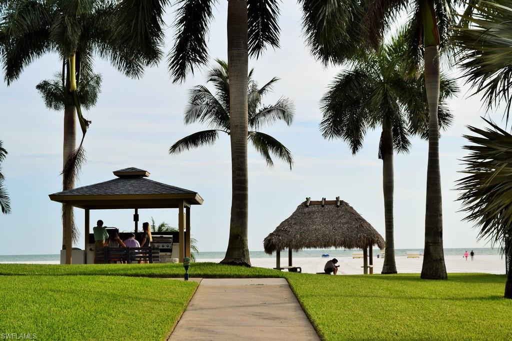 ISLAND WINDS CONDO - Residential