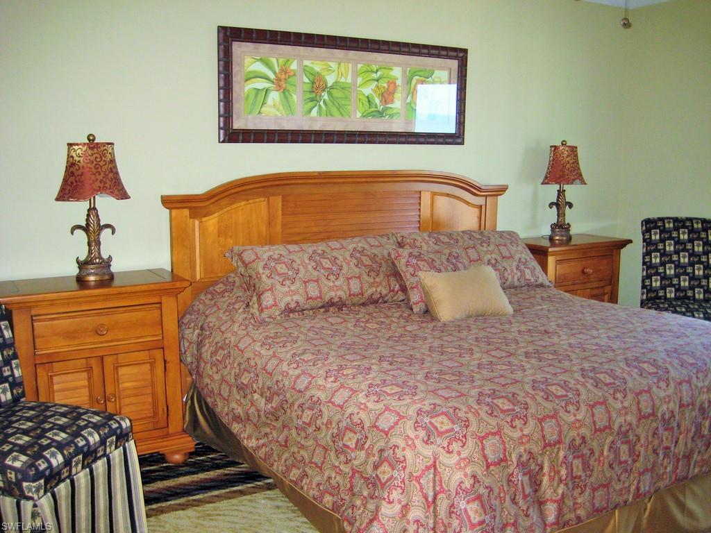 ISLAND WINDS CONDO - Residential