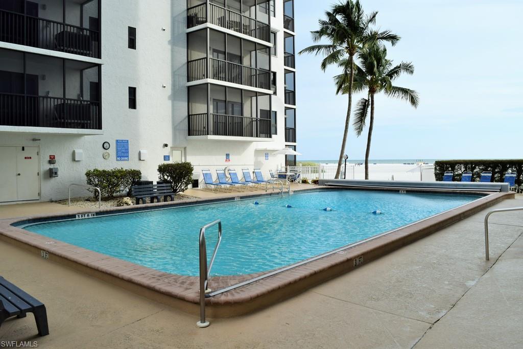 ISLAND WINDS CONDO - Residential