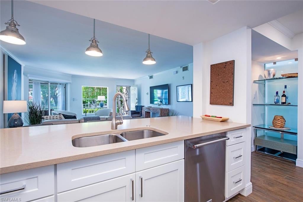 5633 Turtle Bay DR 35