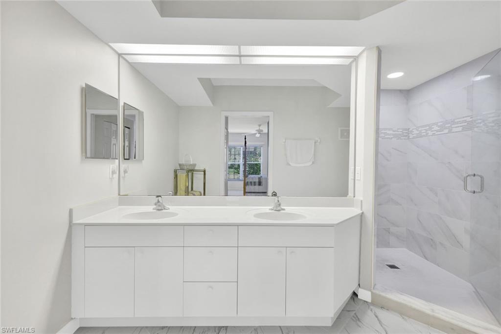 LIGHTHOUSE BAY - Residential