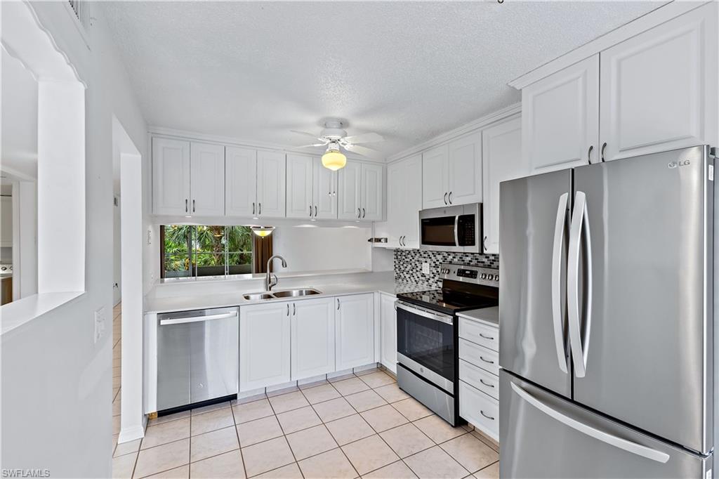 NAPLES SANDPIPER BAY CLUB - Residential