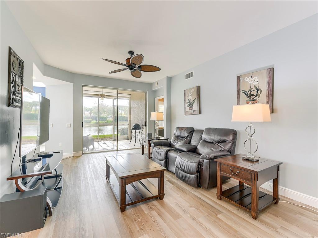 AUTUMN LAKE - Residential