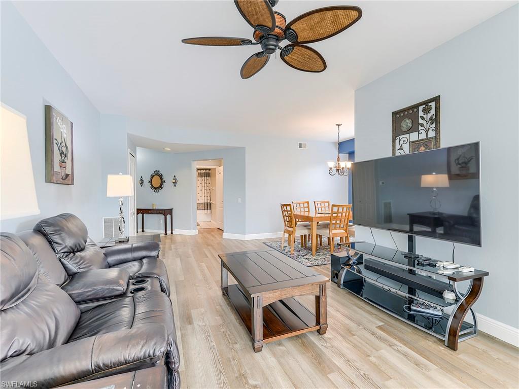 AUTUMN LAKE - Residential