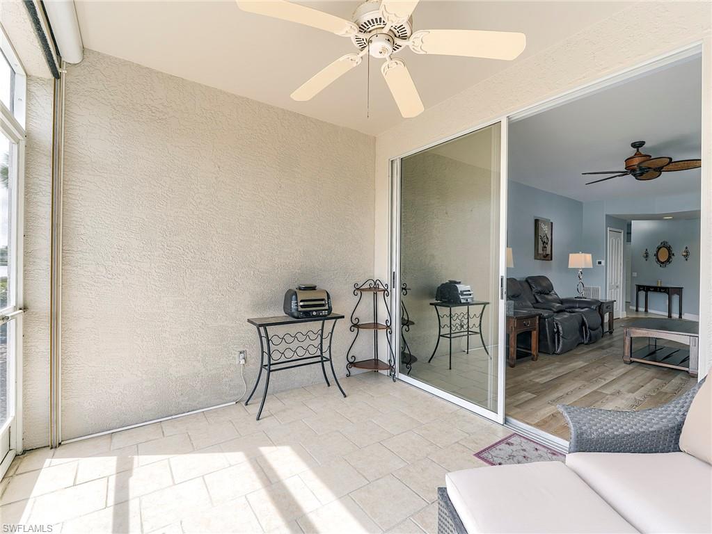 AUTUMN LAKE - Residential