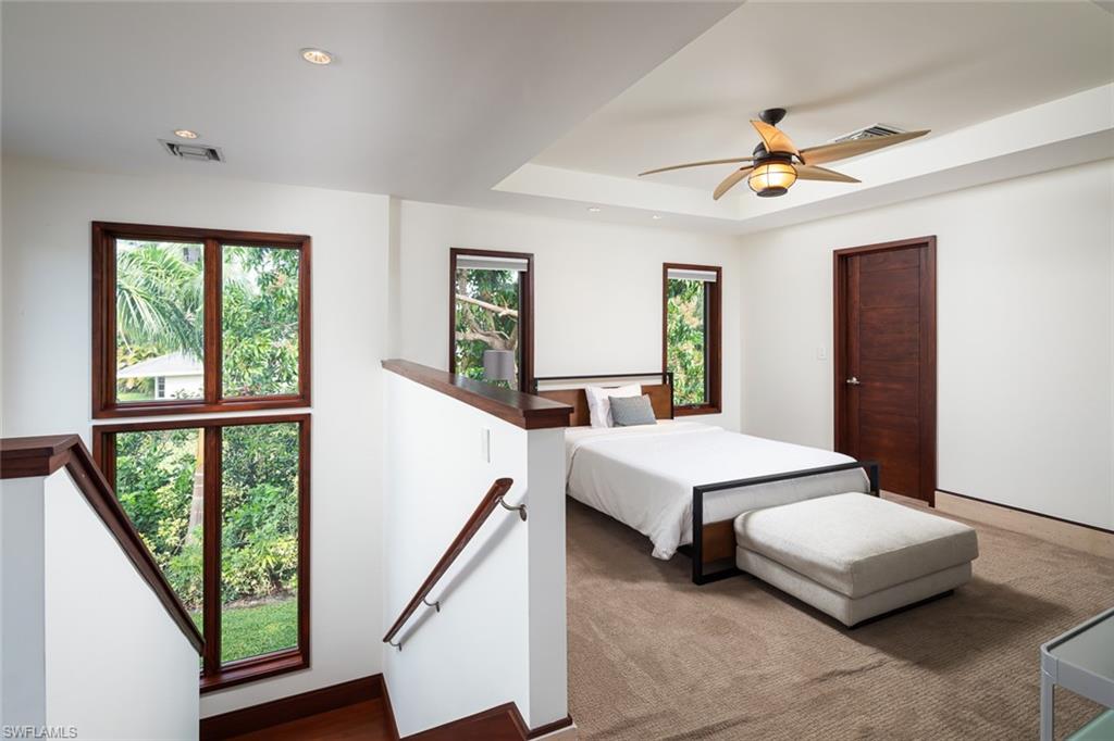 PINE RIDGE - Residential