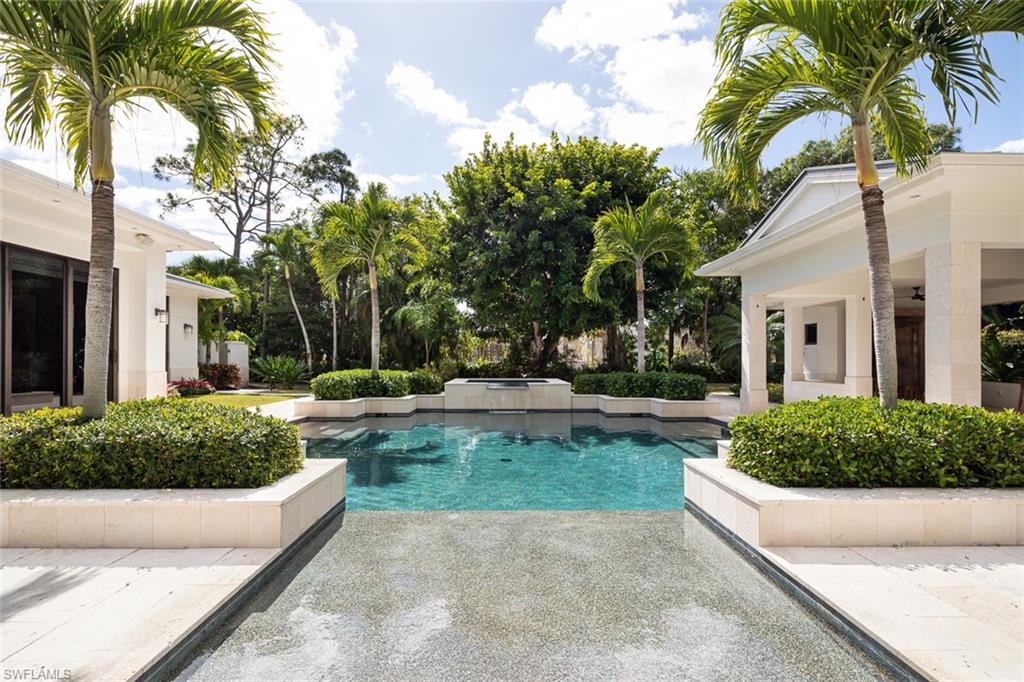 PINE RIDGE - Residential