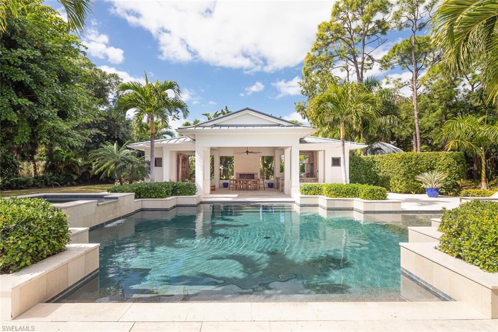 PINE RIDGE - Residential