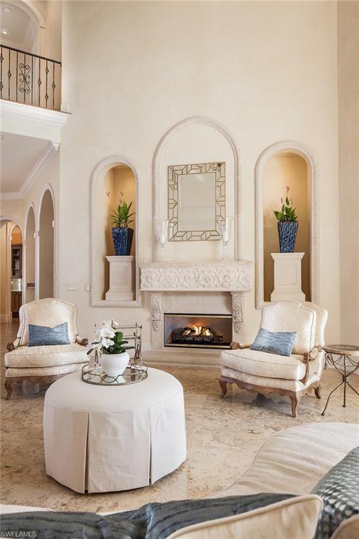 ESCADA AT TIBURON - Residential