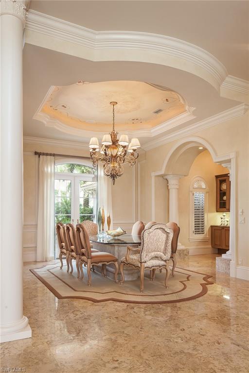 ESCADA AT TIBURON - Residential