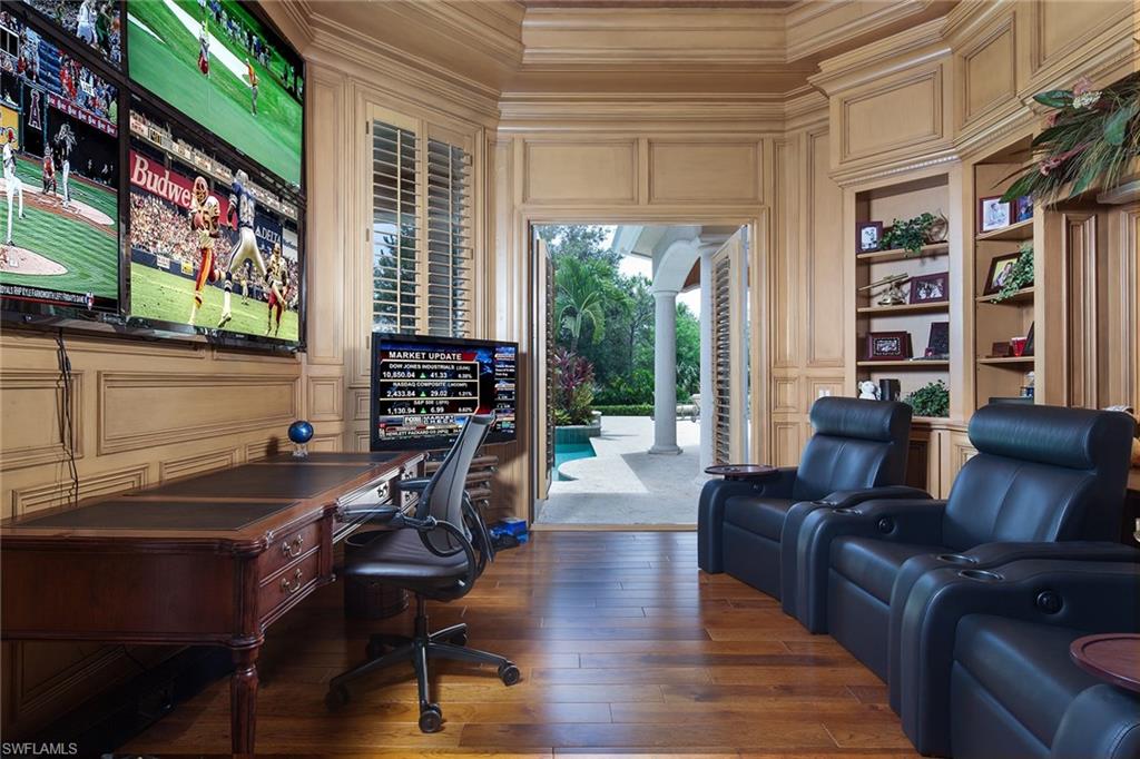 ESCADA AT TIBURON - Residential