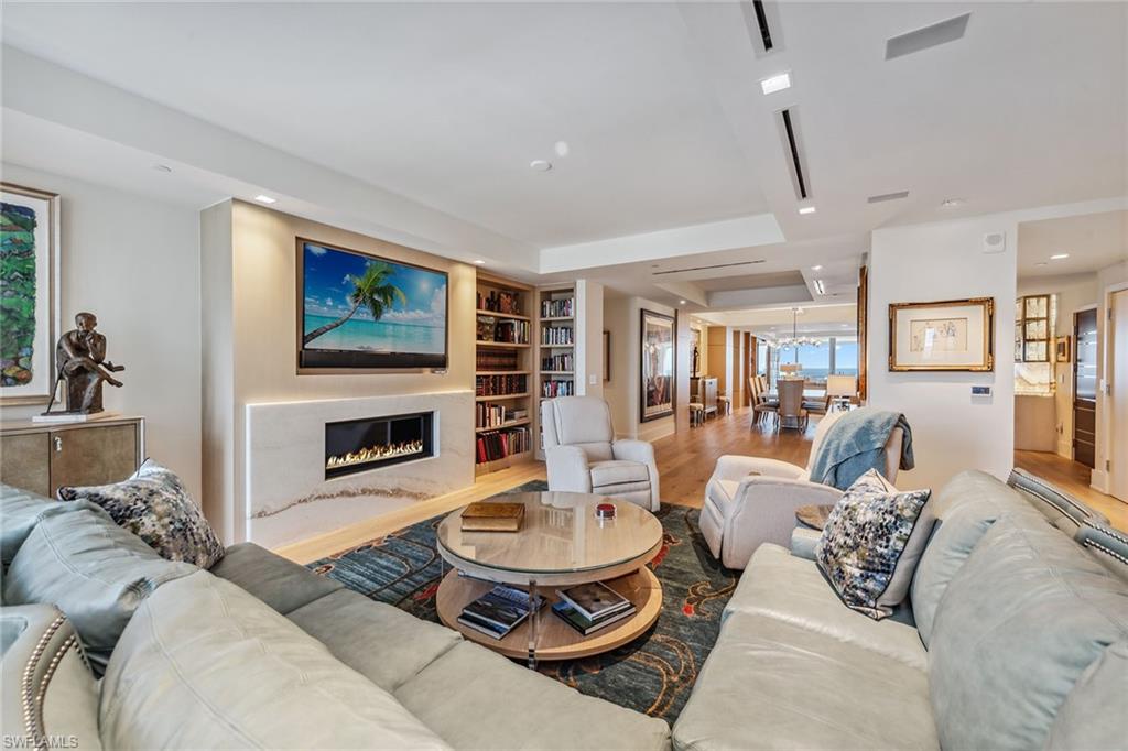 MYSTIQUE - Residential