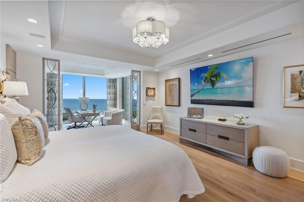 MYSTIQUE - Residential