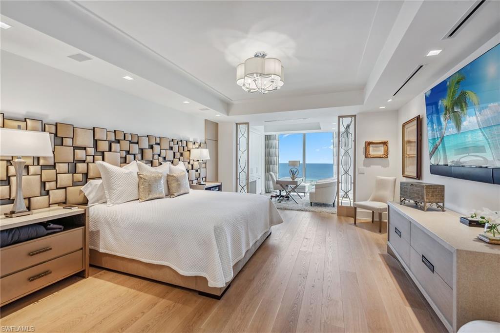 MYSTIQUE - Residential