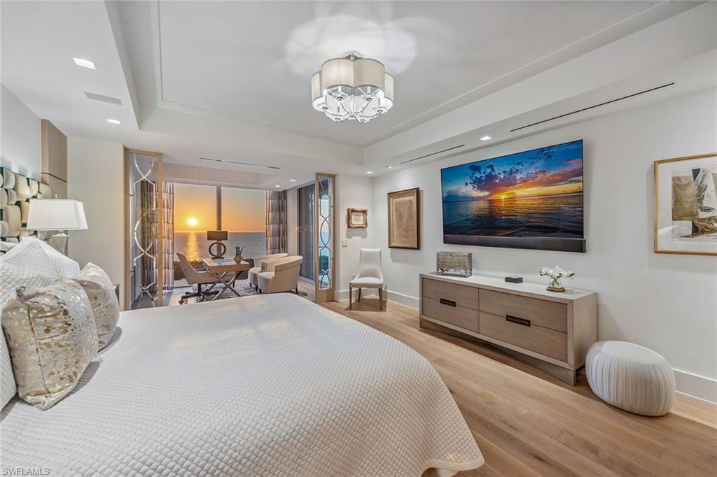 MYSTIQUE - Residential