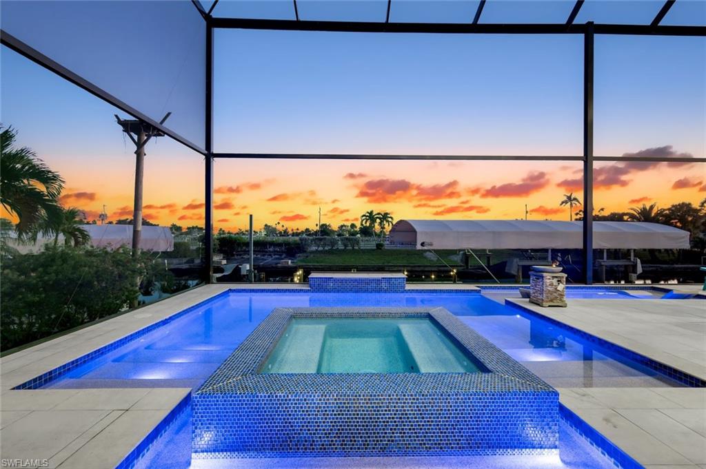 YACHT CLUB - Residential