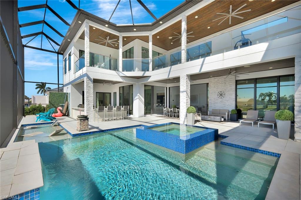 YACHT CLUB - Residential