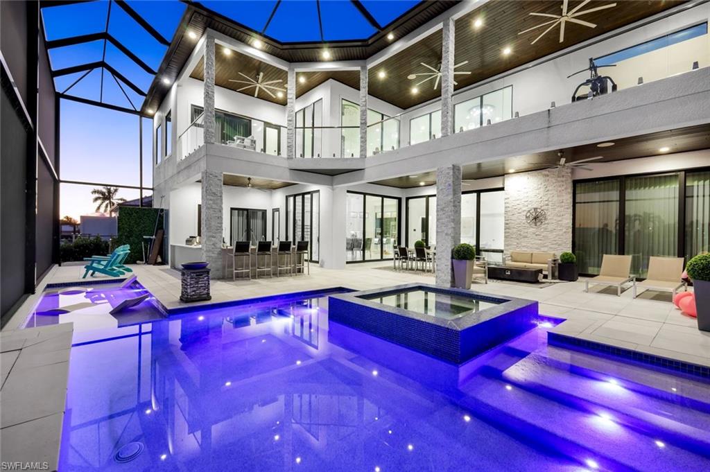 YACHT CLUB - Residential