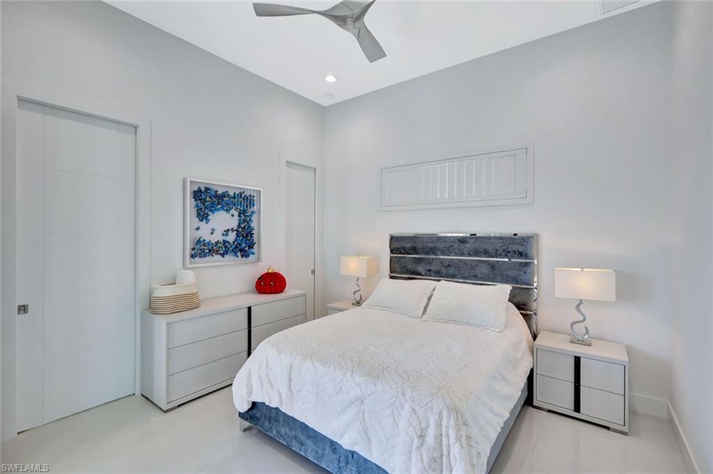 YACHT CLUB - Residential