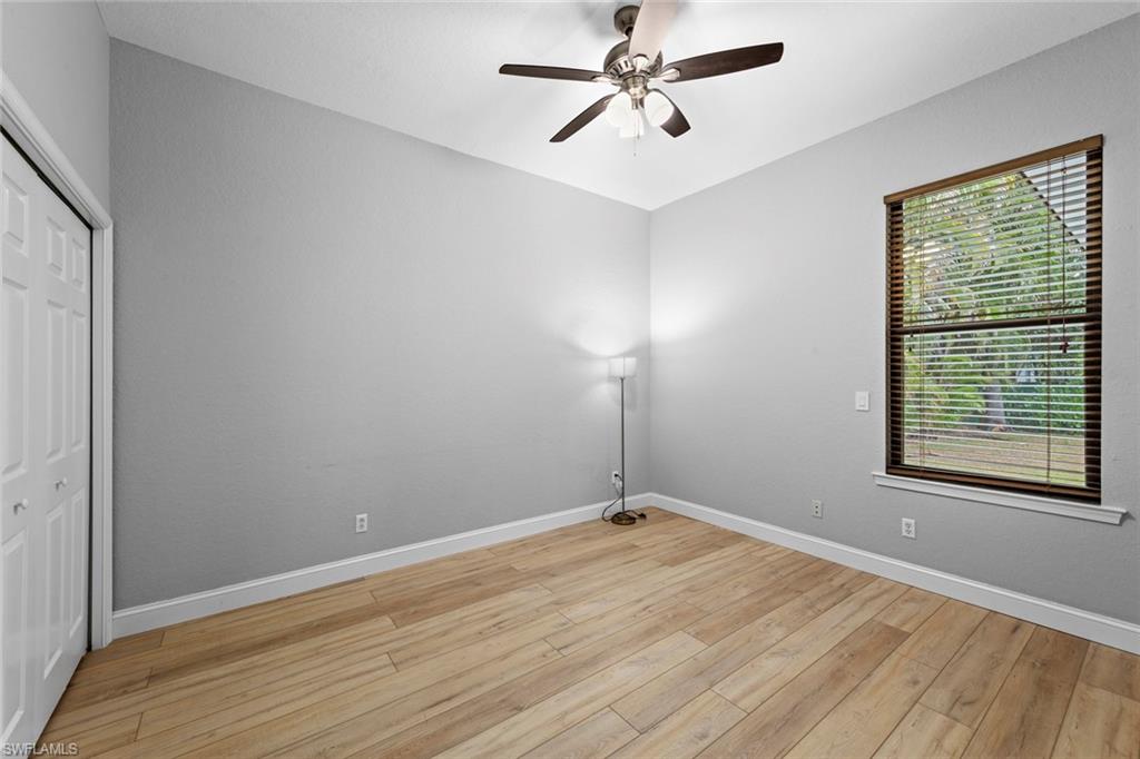 AUTUMN WOODS - Residential