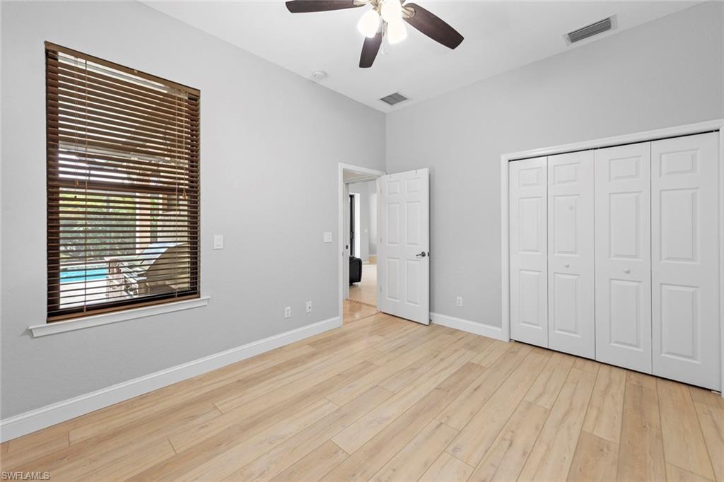 AUTUMN WOODS - Residential