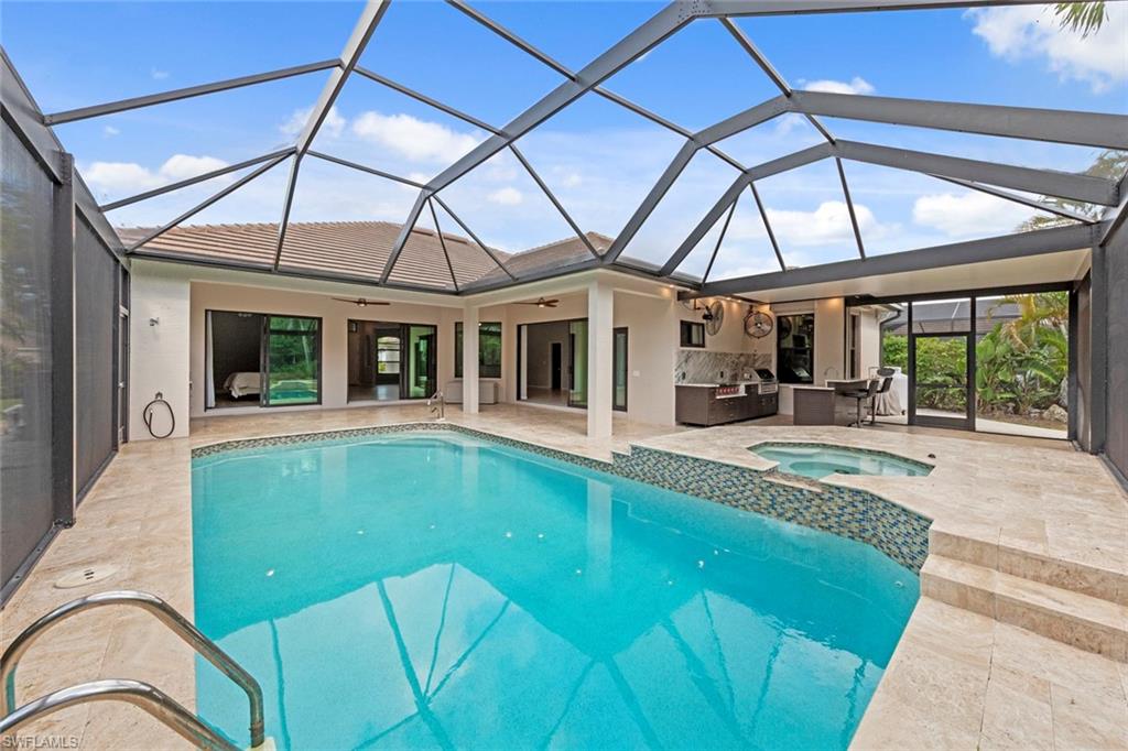 AUTUMN WOODS - Residential