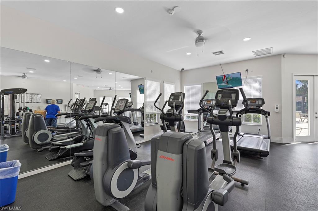 AUTUMN WOODS - Residential