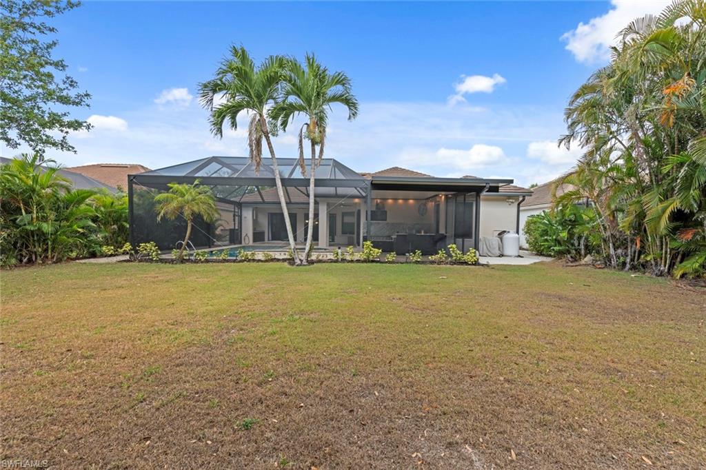 AUTUMN WOODS - Residential