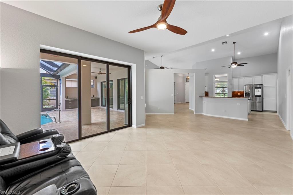 AUTUMN WOODS - Residential