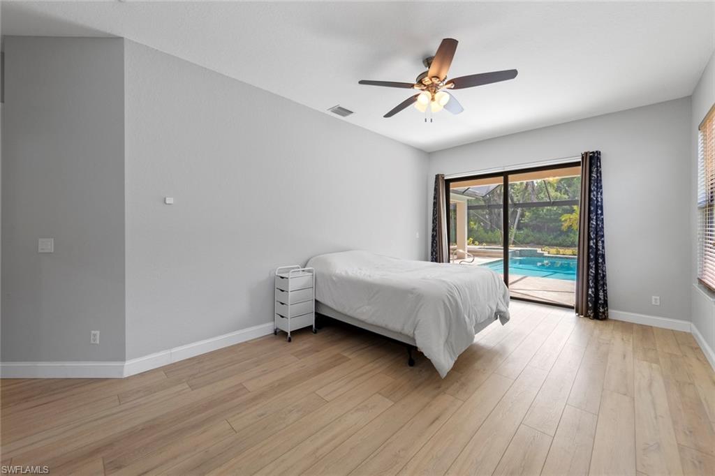 AUTUMN WOODS - Residential